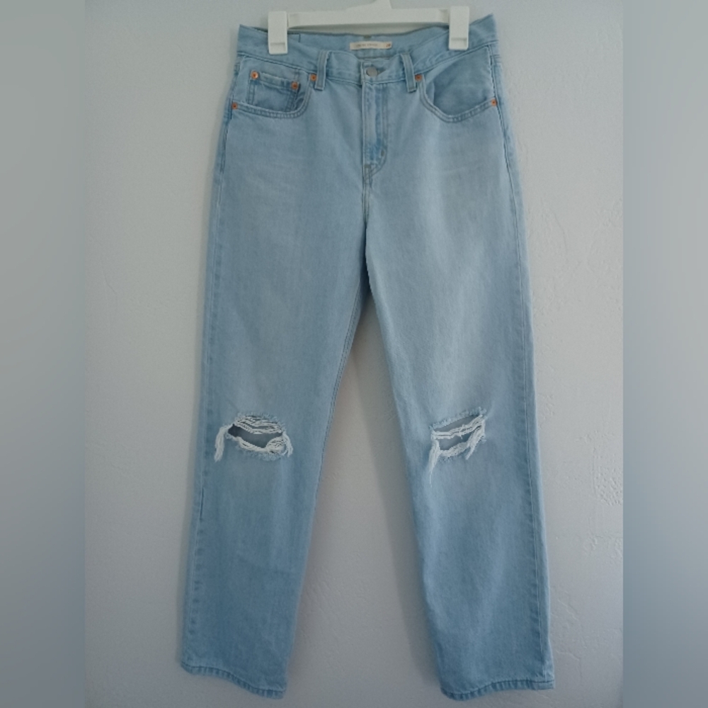 Levi's Low Pro Straight Distressed Knee Jeans